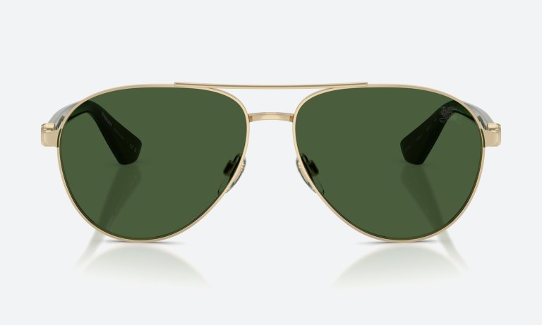 Aviators shown on different face shapes, aviator sunglasses face shape