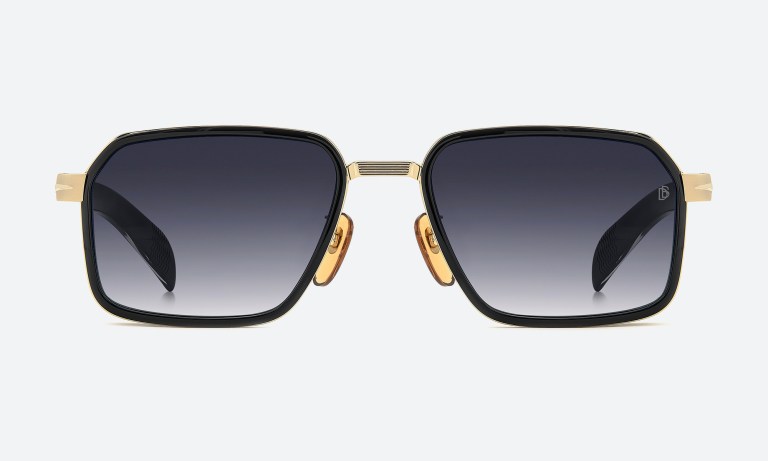 Amber polarized lens tint for fishing close-up