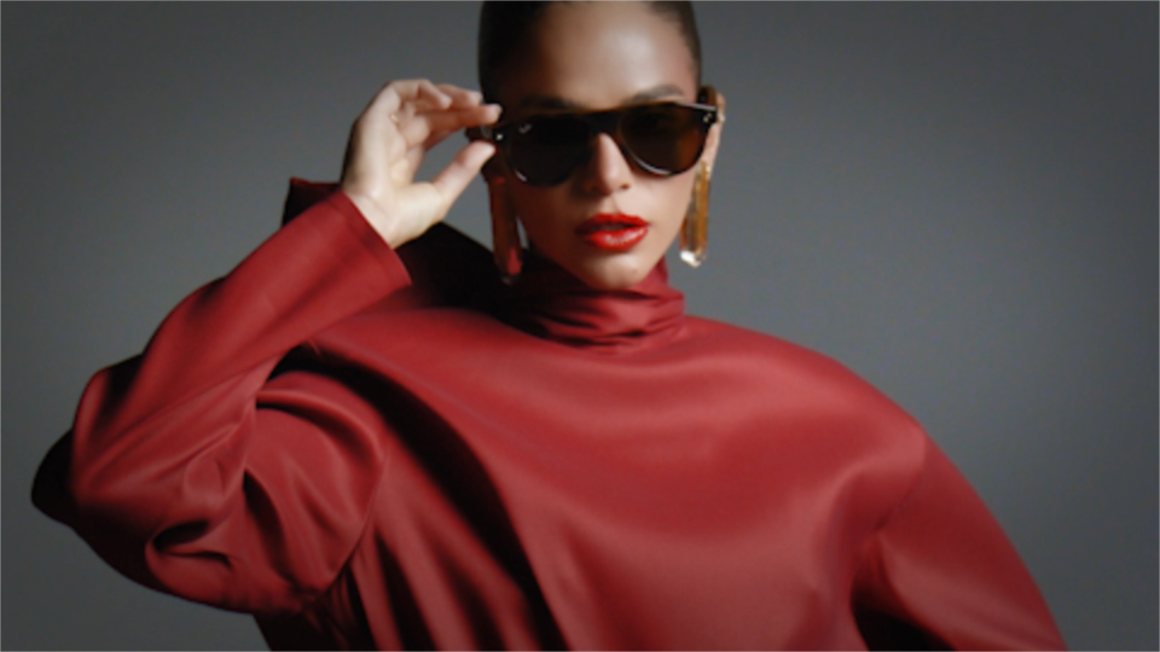 Ray-Ban Meta Gen 3 polarised and Transitions lenses compared outdoors