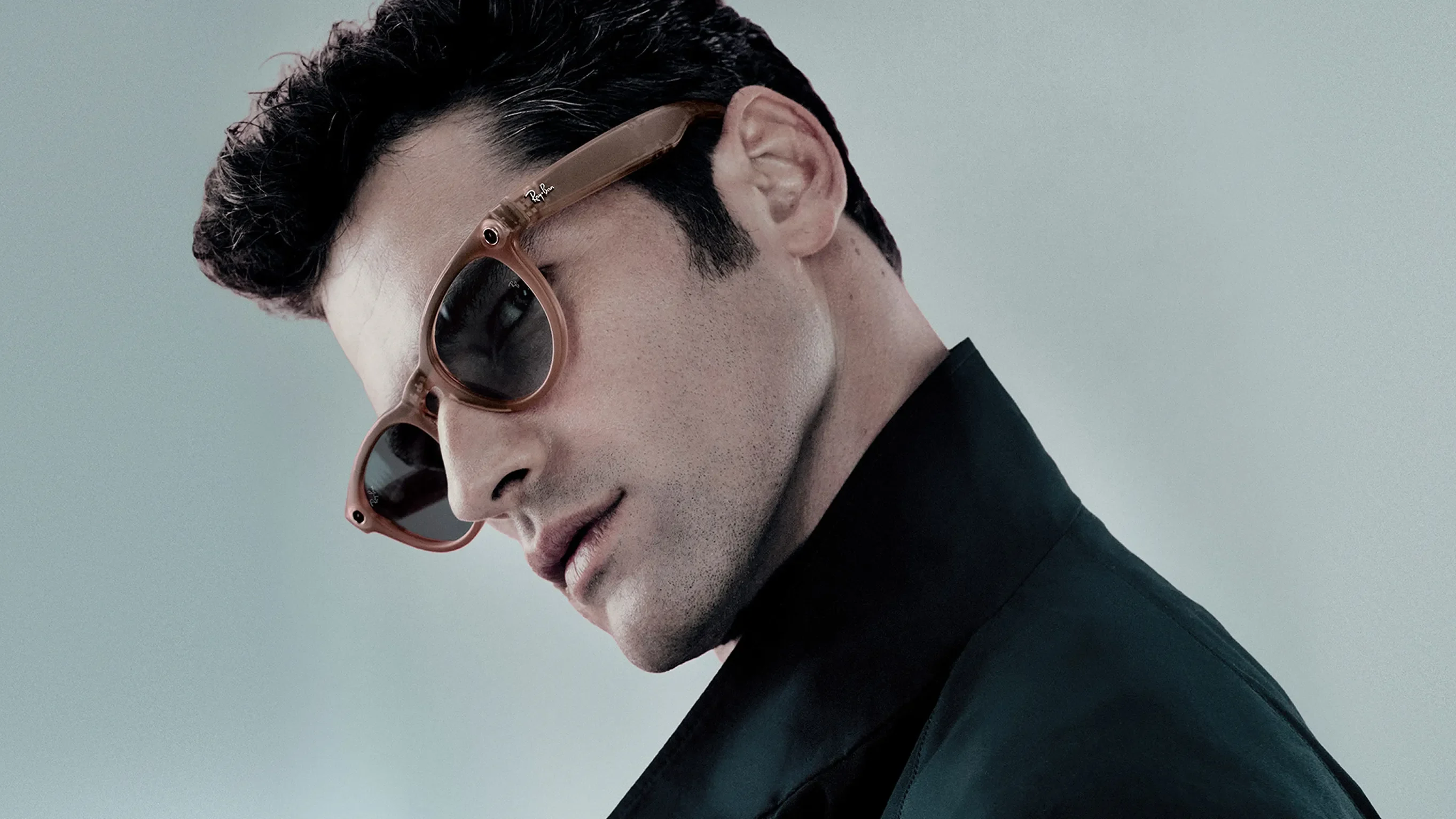 Split image Oakley vs Ray-Ban Meta, oakley meta vs ray ban meta