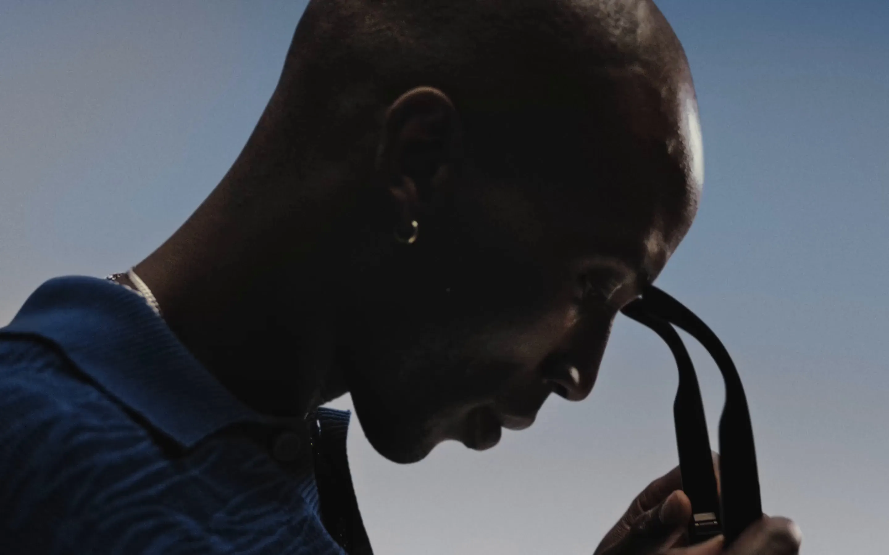 Person wearing Ray-Ban Meta Gen 3 glasses outdoors with price and value callouts